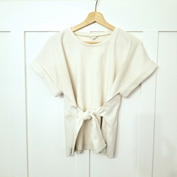 Club Monaco Tops - Club Monaco oversized kimono arm Tee